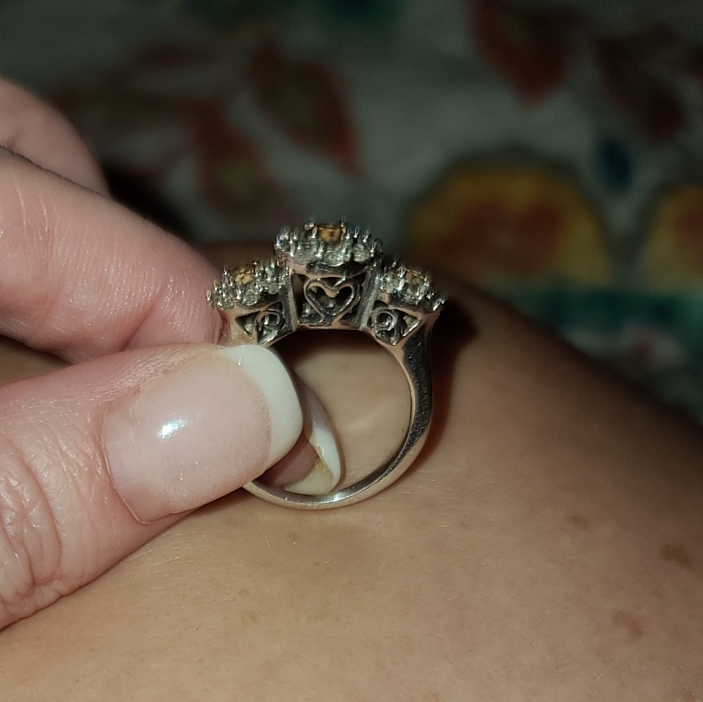 Ring - Picture 2 of 2